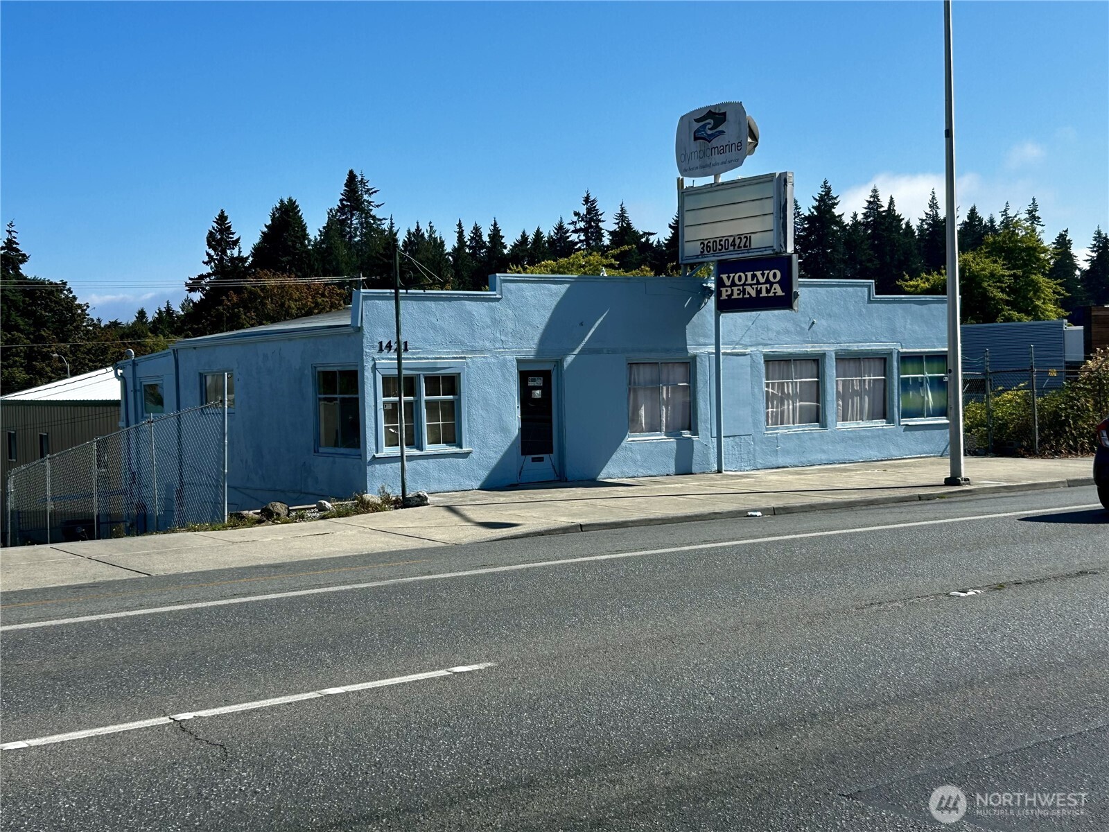 1421 E 1St St, Port Angeles, WA 98362