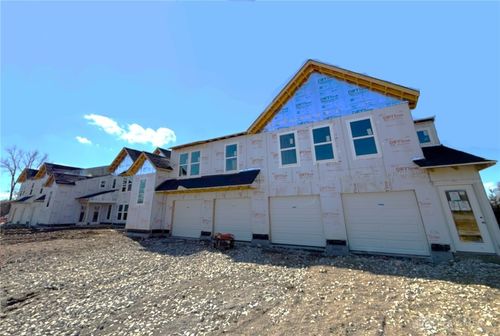 1-303-435 Pilot Point, Vandalia, OH, 45377 | Card Image