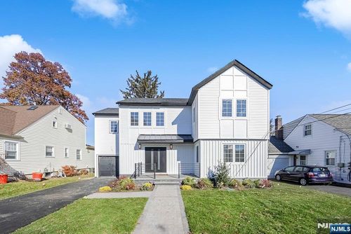 137 Hartwich St, Maywood, NJ, 07607-1941 | Card Image