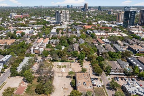 3910 Bowser Avenue, Dallas, TX, 75219 | Card Image