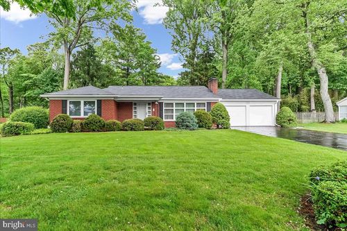 1219 Scott Dr, COATESVILLE, PA, 19320-2230 | Card Image