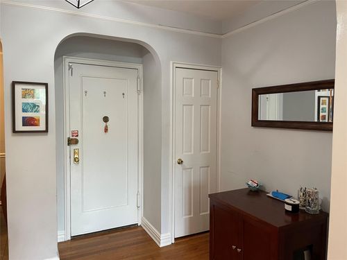 apt-3h-55 Grand Ave, Rockville Centre, NY, 11570-4213 | Card Image