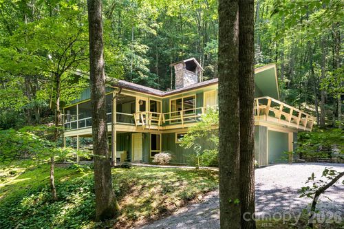 31 Mcclure Creek Rd, Canton, NC, 28716-7671 | Card Image