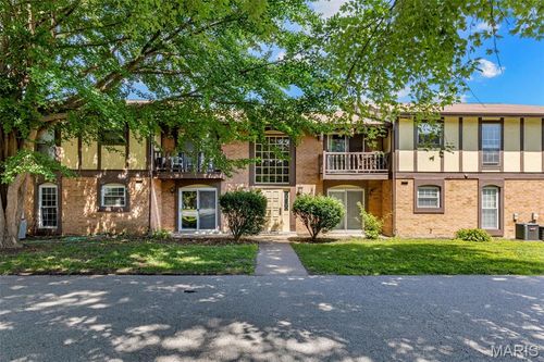a-647 Rosetta Dr, Florissant, MO, 63031-6034 | Card Image