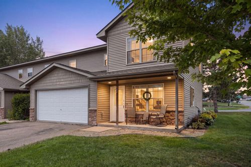 402 Sierra Pl, Roberts, WI, 54023-8504 | Card Image