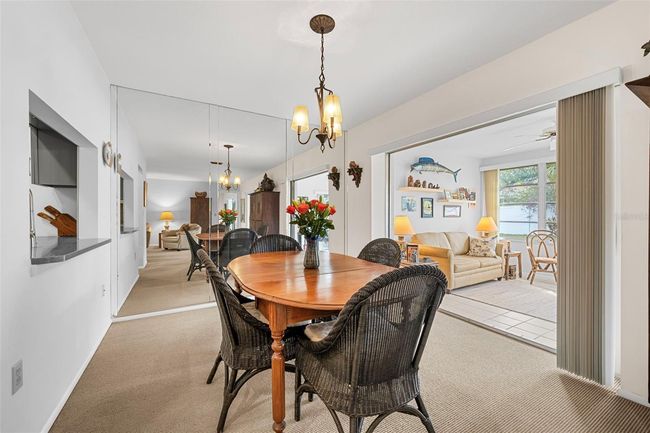7460 W Country Club Dr N, Condo with 2 bedrooms, 2 bathrooms and null parking in Sarasota FL | Image 13