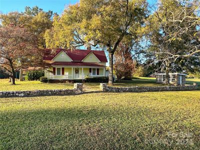 16409 Silver Road, House other with 3 bedrooms, 1 bathrooms and null parking in Oakboro NC | Image 2