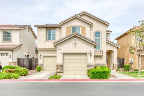 3037 Roche Lane, Clovis, CA, 93619 | Card Image