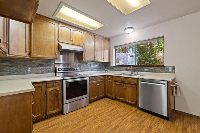 24315 Sugar Pine Rd, House other with 3 bedrooms, 3 bathrooms and 2 parking in Twain Harte CA | Image 13