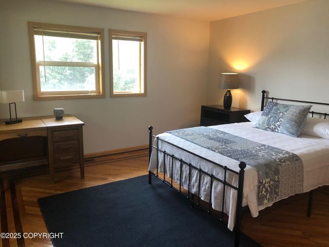 Upstairs Guest room | Image 30