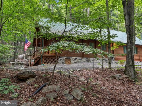 333 Rouse Mountain Rd, GREAT CACAPON, WV, 25422 | Card Image