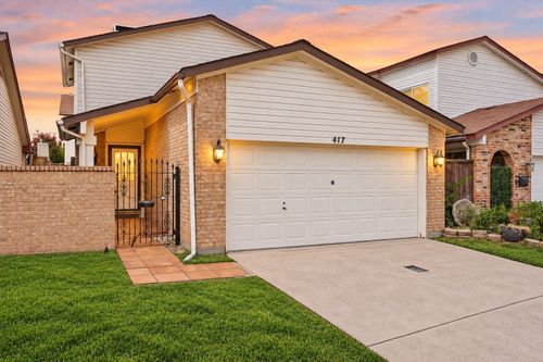417 Santa Rosa Dr, Garland, TX, 75043-3555 | Card Image