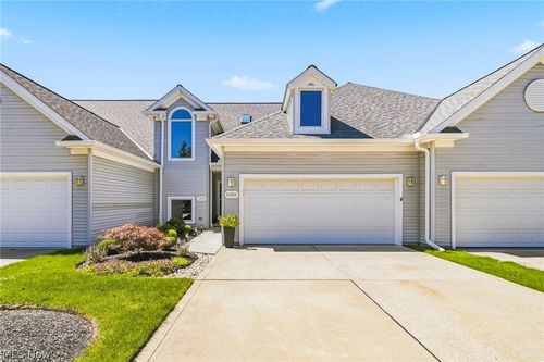 11292 Glen Eagles Dr, Painesville, OH, 44077 | Card Image