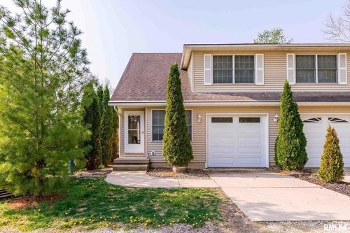 310-310 S 3rd Street, Le Claire, IA, 52753 | Card Image