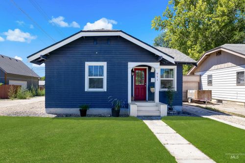 911 7th St S, Nampa, ID, 83651-4121 | Card Image