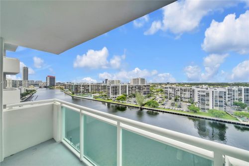 apt-1208-3000 S Ocean Dr, Hollywood, FL, 33019-2858 | Card Image