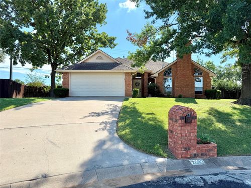 2633 Bauer Dr, Denton, TX, 76207-1124 | Card Image