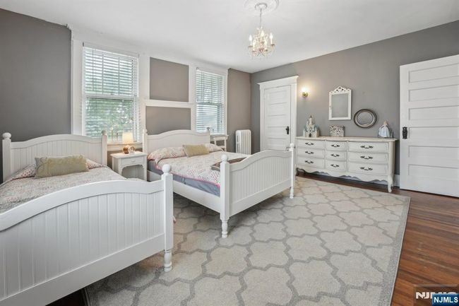 74 Oakdene Ave, House other with 6 bedrooms, 3 bathrooms and null parking in Cliffside Park NJ | Image 20