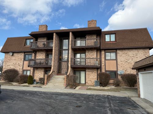 apt-302-2306 Martha St, Highland, IN, 46322-2552 | Card Image