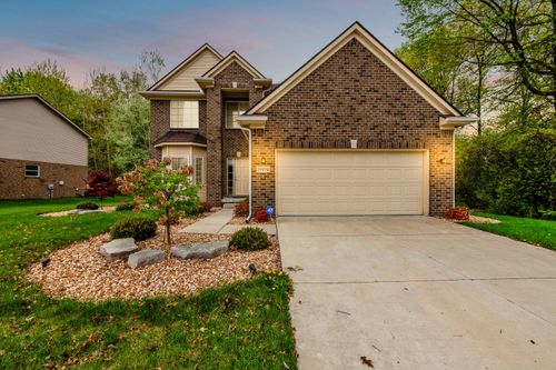 19934 Granger Dr, Brownstown, MI, 48174-2768 | Card Image