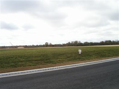 Land in Eaton 4