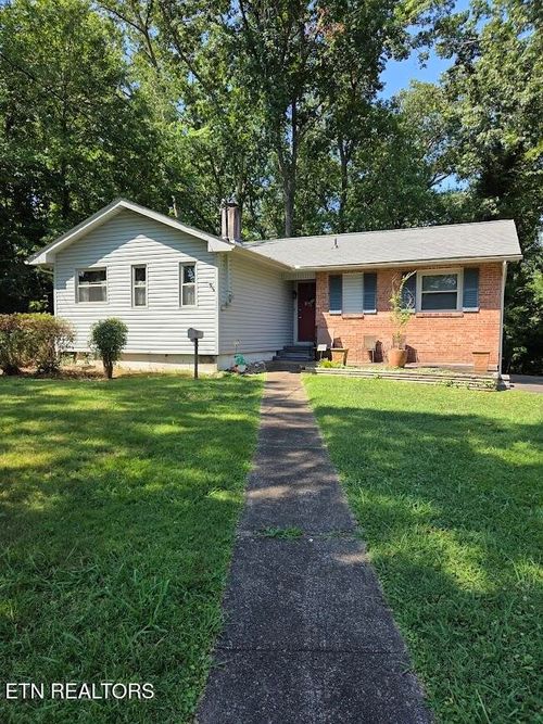 110 Kingsley Rd, Oak Ridge, TN, 37830-5433 | Card Image