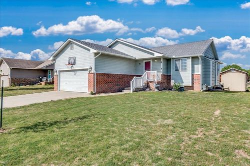 389 E Riley Ave, Haysville, KS, 67060 | Card Image