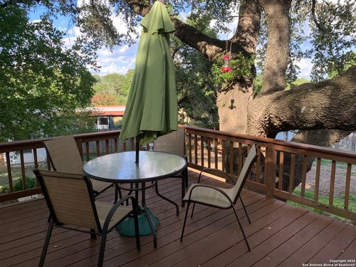 111 Valley View St, Canyon Lake, TX, 78133-4240 | Card Image