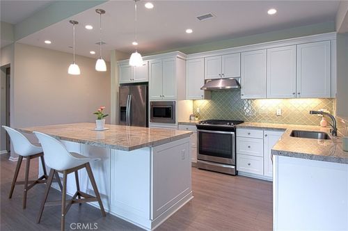 232 Bishop Lndg, Irvine, CA, 92620-7328 | Card Image