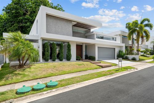 F-20 Gavilanes, Tierra Alta Ii, BAYAMON, PR, 00959 | Card Image