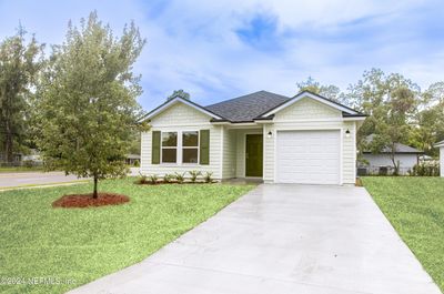 263 S Roberts Street, House other with 3 bedrooms, 2 bathrooms and null parking in Green Cove Springs FL | Image 2