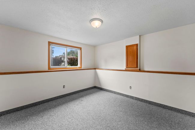 2115 Cliffview Dr, House other with 4 bedrooms, 2 bathrooms and null parking in Eagan MN | Image 8