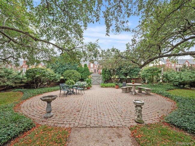 5-web-or-mls-P2846701.jpg | Image 14