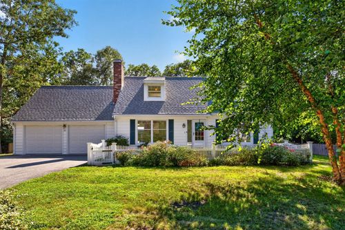 16 Holly Ridge Dr, Sandwich, MA, 02563-2715 | Card Image