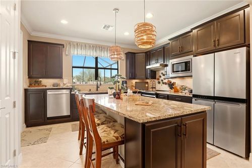 10864 Glenhurst St, FORT MYERS, FL, 33913 | Card Image