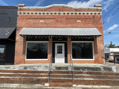 225 Main St, Union, MS, 39365-2521 | Card Image
