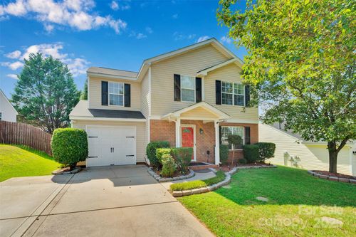 811 River Trail Rd, Lowell, NC, 28098-1280 | Card Image