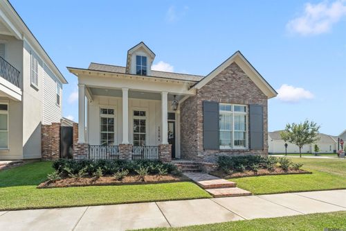 1810 Dauphine St, Baton Rouge, LA, 70808-5200 | Card Image