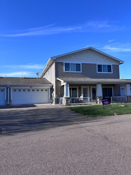 982 Crossing Way, Delano, MN, 55328-2831 | Card Image