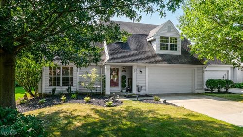 16-9639 E Idlewood Dr, Twinsburg, OH, 44087-1684 | Card Image