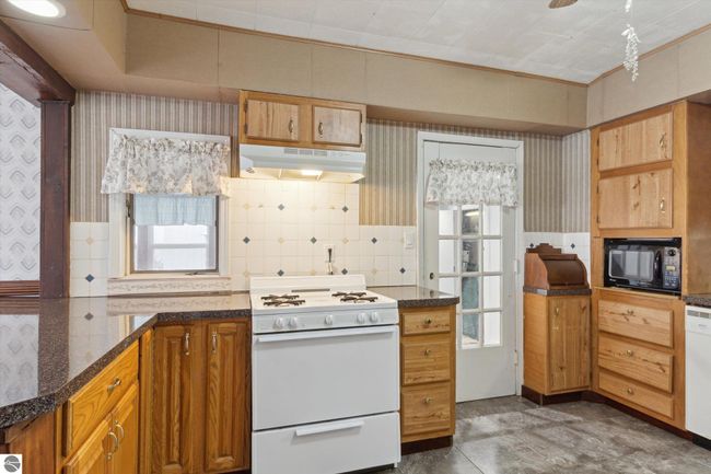 4125 W Harrison Rd, House other with 4 bedrooms, 1 bathrooms and null parking in Alma MI | Image 13