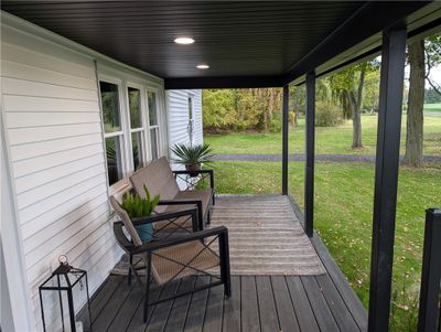 Front porch | Image 3