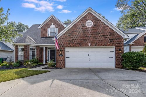 9152 Snow Hill Court, Charlotte, NC, 28269 | Card Image