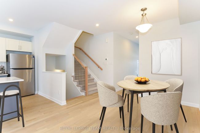 522 Branch St, House attached with 3 bedrooms, 3 bathrooms and 2 parking in Ottawa ON | Image 6