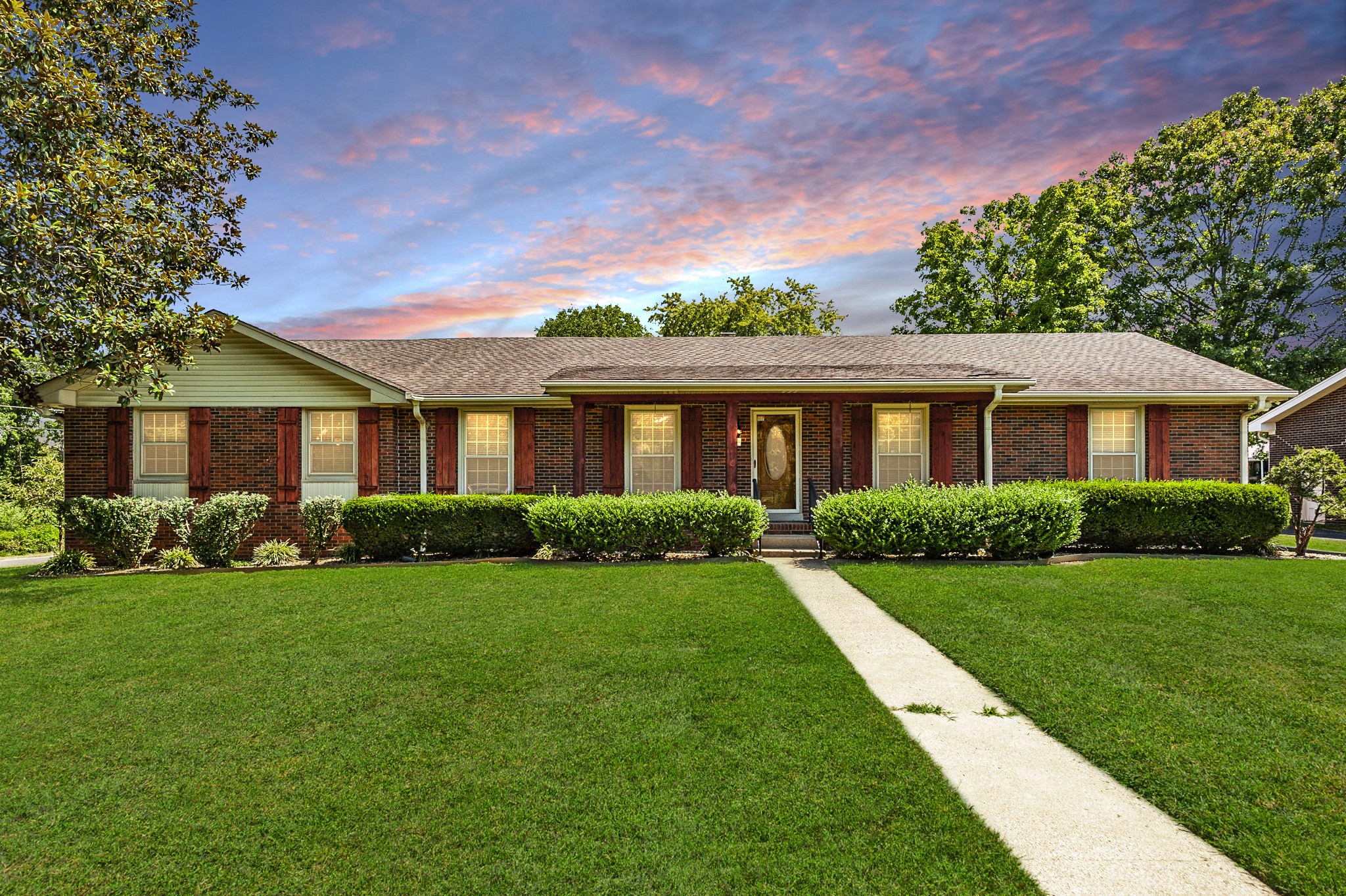 Sherry Cir, Gallatin, TN 37066