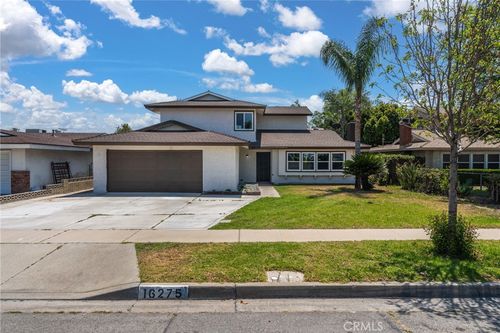 16275 Dianthus Ave, Fontana, CA, 92335-5544 | Card Image