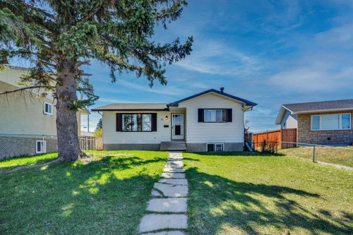 43 Maranda Close Ne, Calgary, AB, T2A3E7 | Card Image