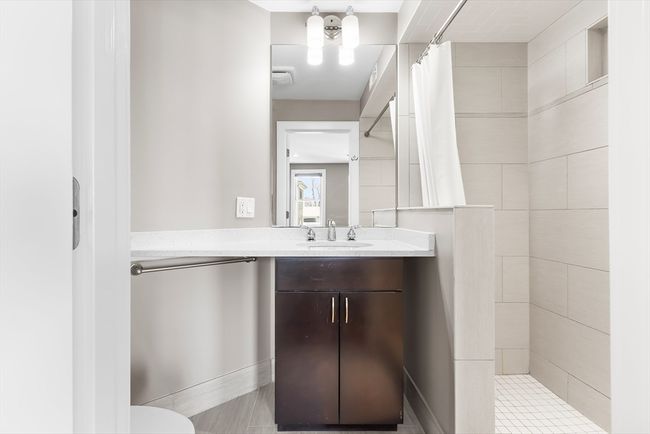 UNIT-2 - 112 W 9 Th St, Condo with 3 bedrooms, 2 bathrooms and 1 parking in Boston MA | Image 15