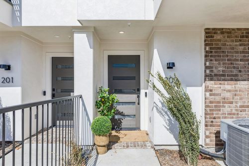 unit-203-13900 Noel Rd, Dallas, TX, 75240-4822 | Card Image