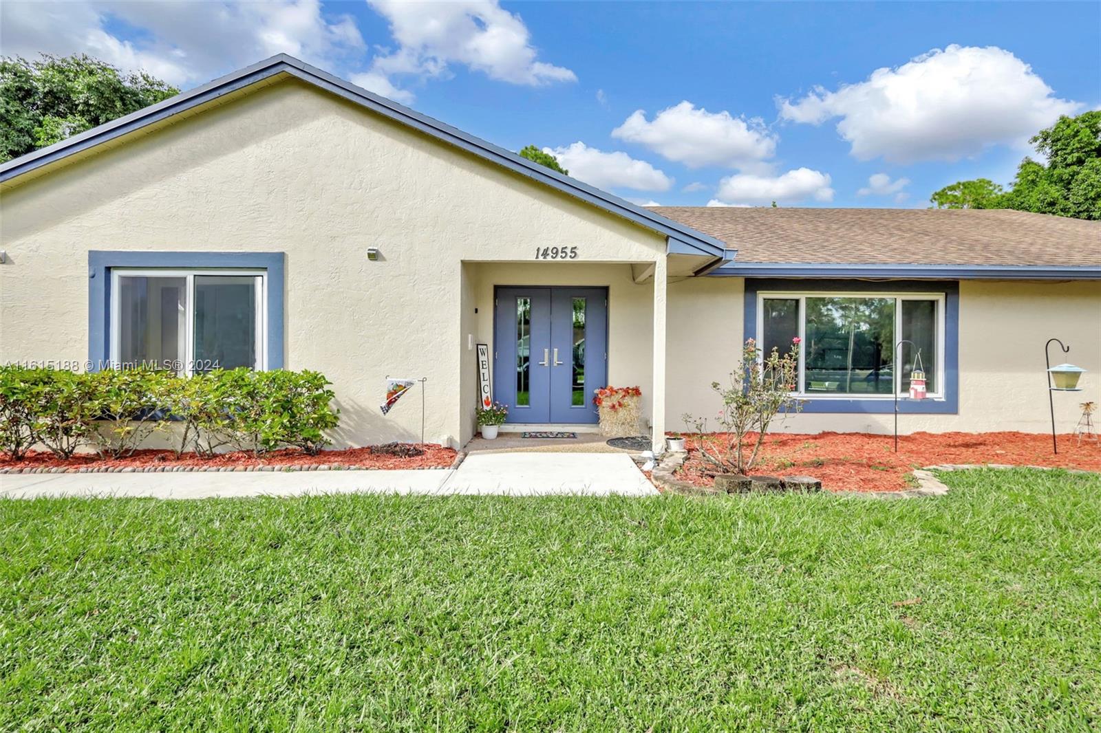 71st Pl, Loxahatchee, FL 33470